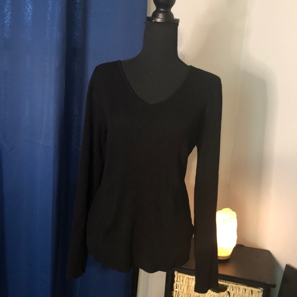 WHBM Black V-Neck Long Sleeve Ribbed Top In XL